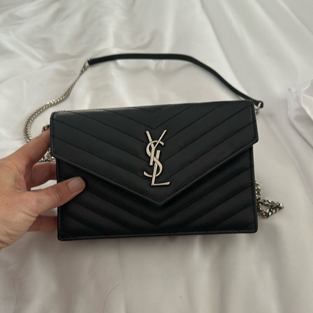 Ysl black Matelasse  wallet on removable chain